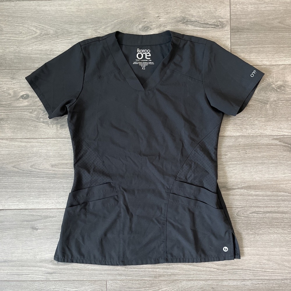 Barco One Womens XS Scrub Top Short Sleeve Black